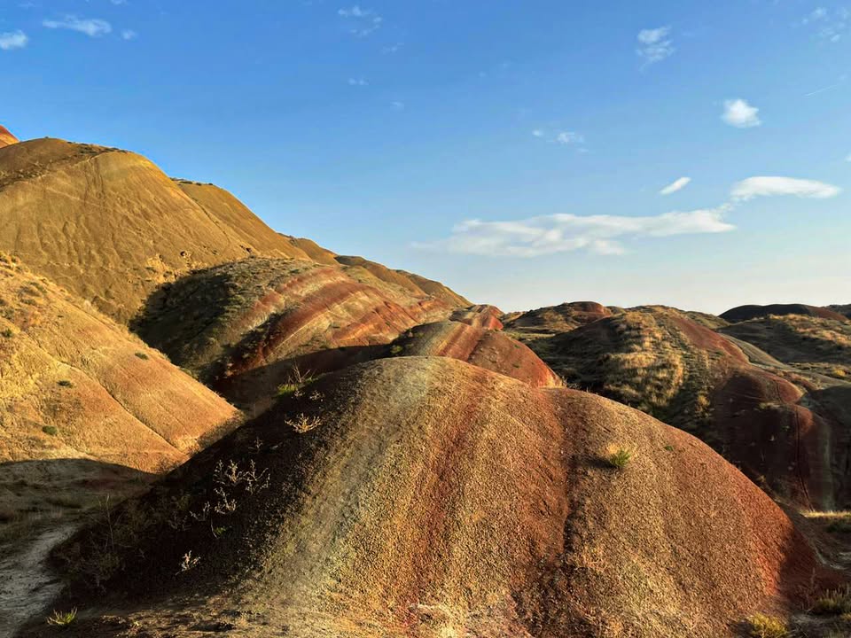 Gareji Colorful Desert — Tour Lovers