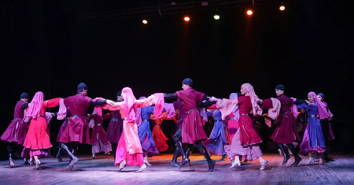 პატარა სუხიშვილების სოლო კონცერტი - მომავალი თაობა და ტრადიცია ერთ სცენაზე