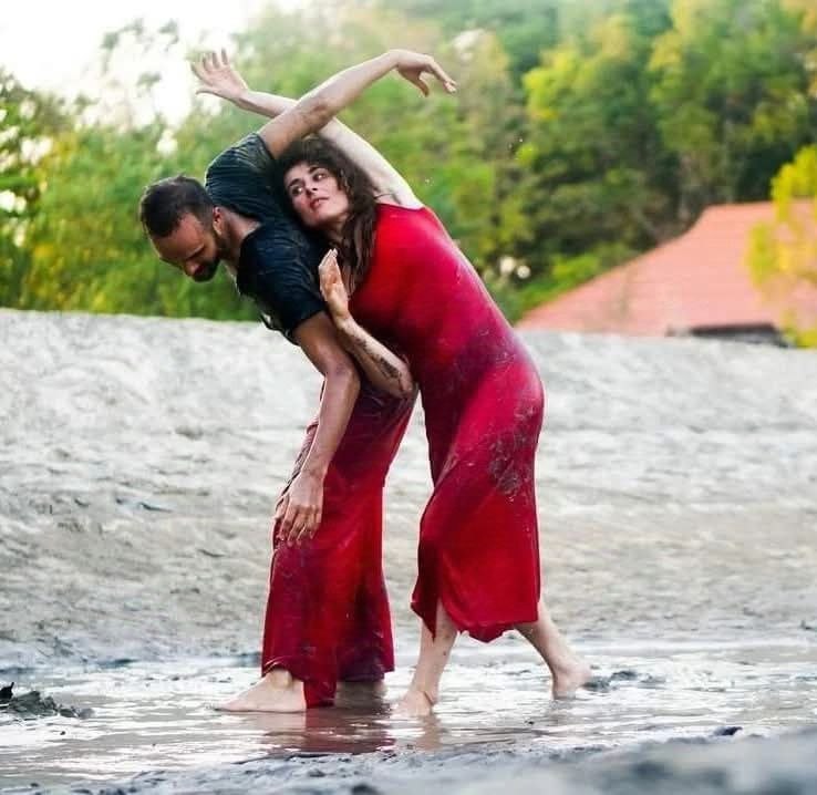 Contact improvisation