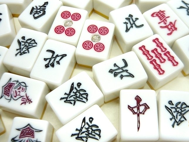 Playing Mahjong (Richie)