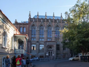 TBILISI: Bourgeois Sololaki