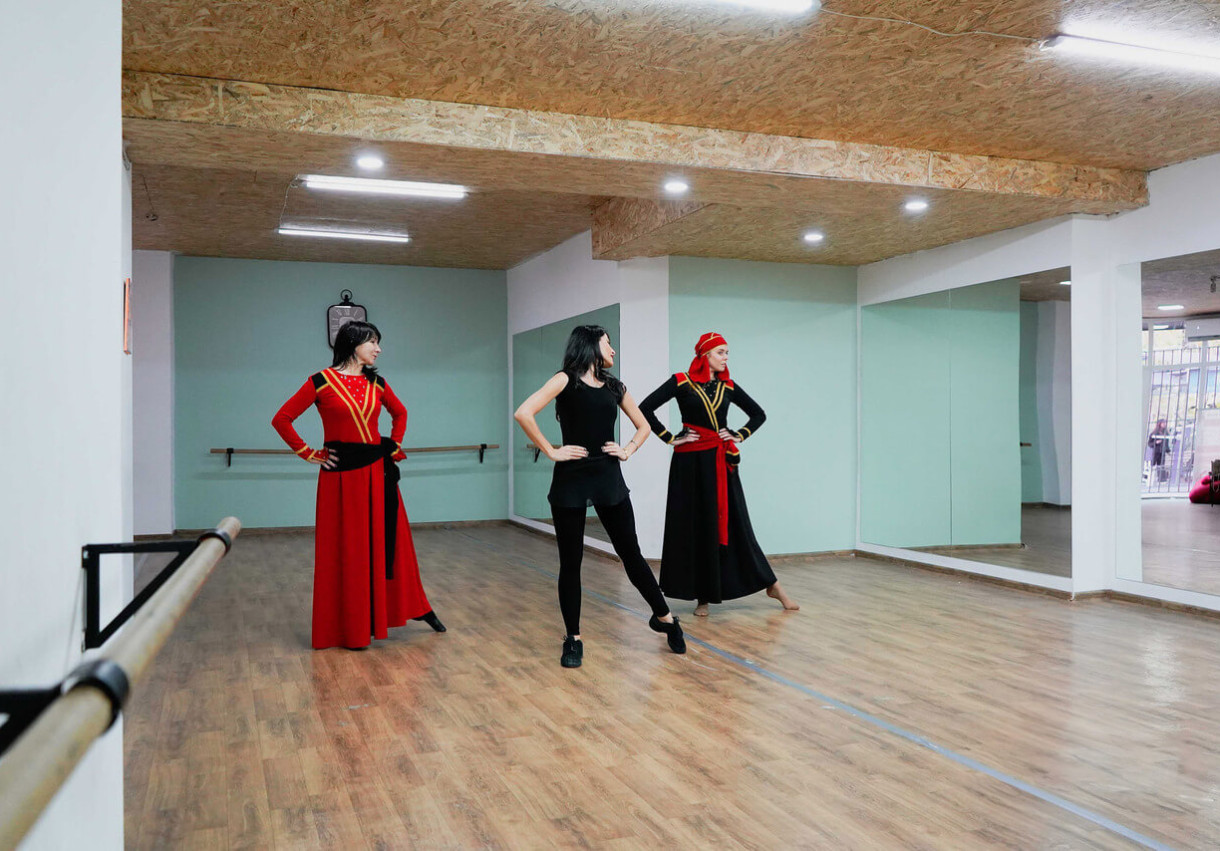 Georgian Dances — Individual Class in Outfit - 621