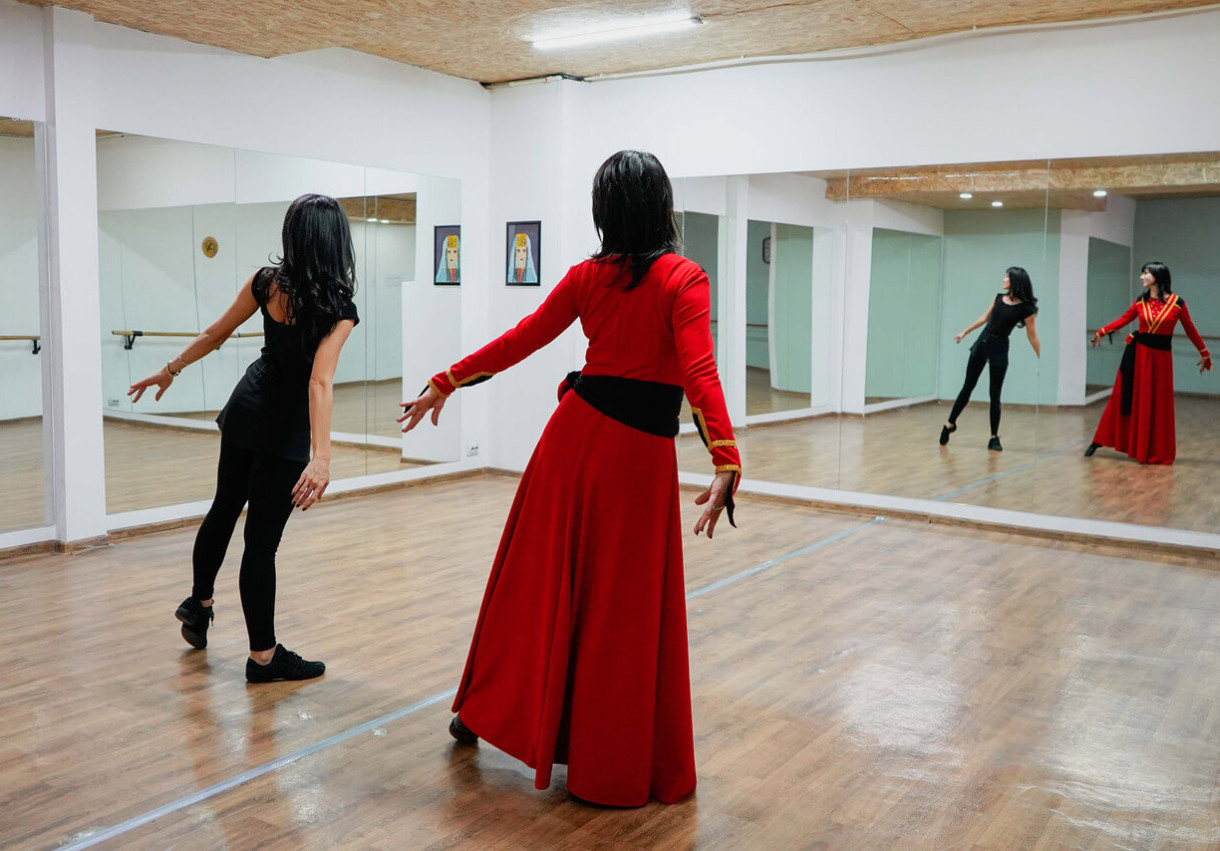Georgian Dances — Individual Class in Outfit - 629