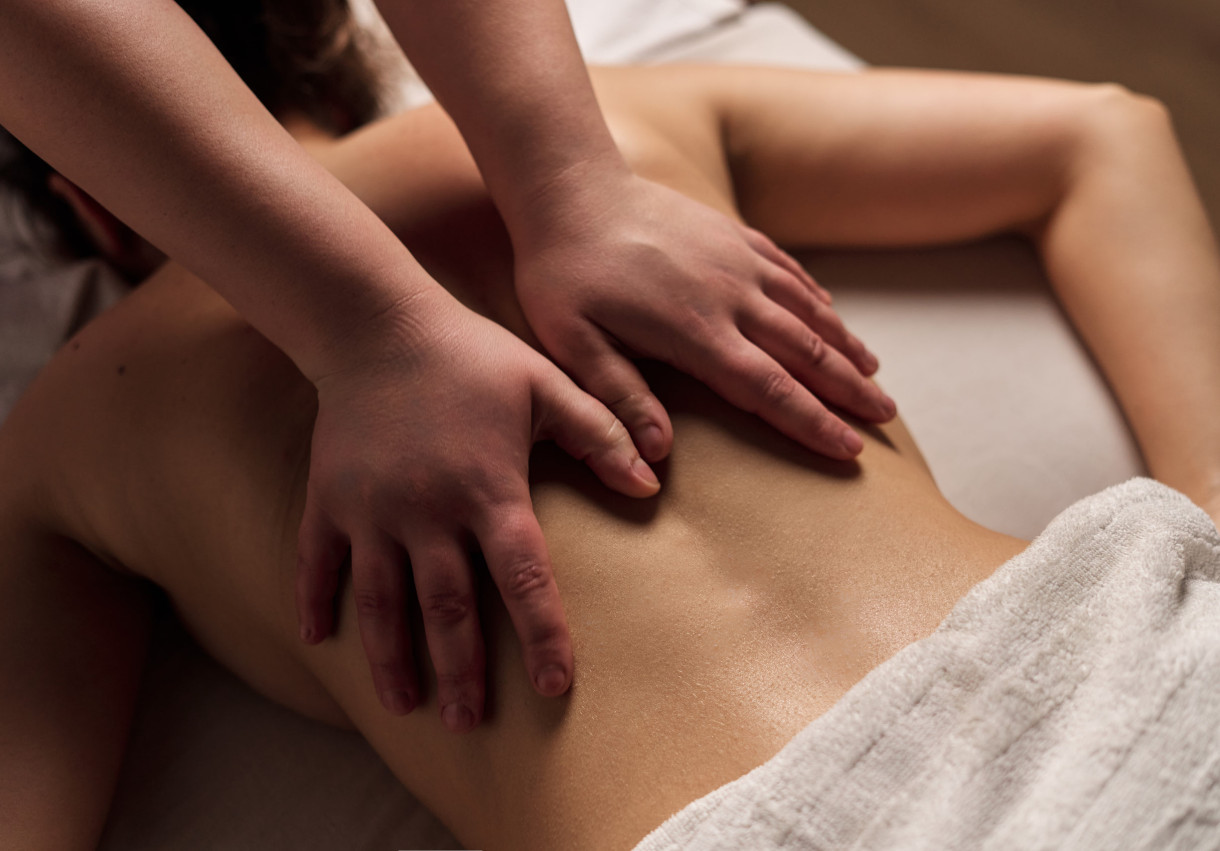 Full-body massage - 1274