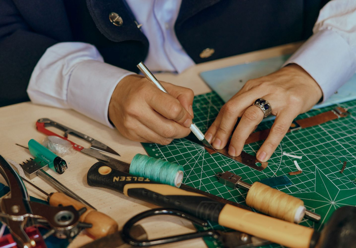 Leather and Minankari Bracelet Workshop - 1367