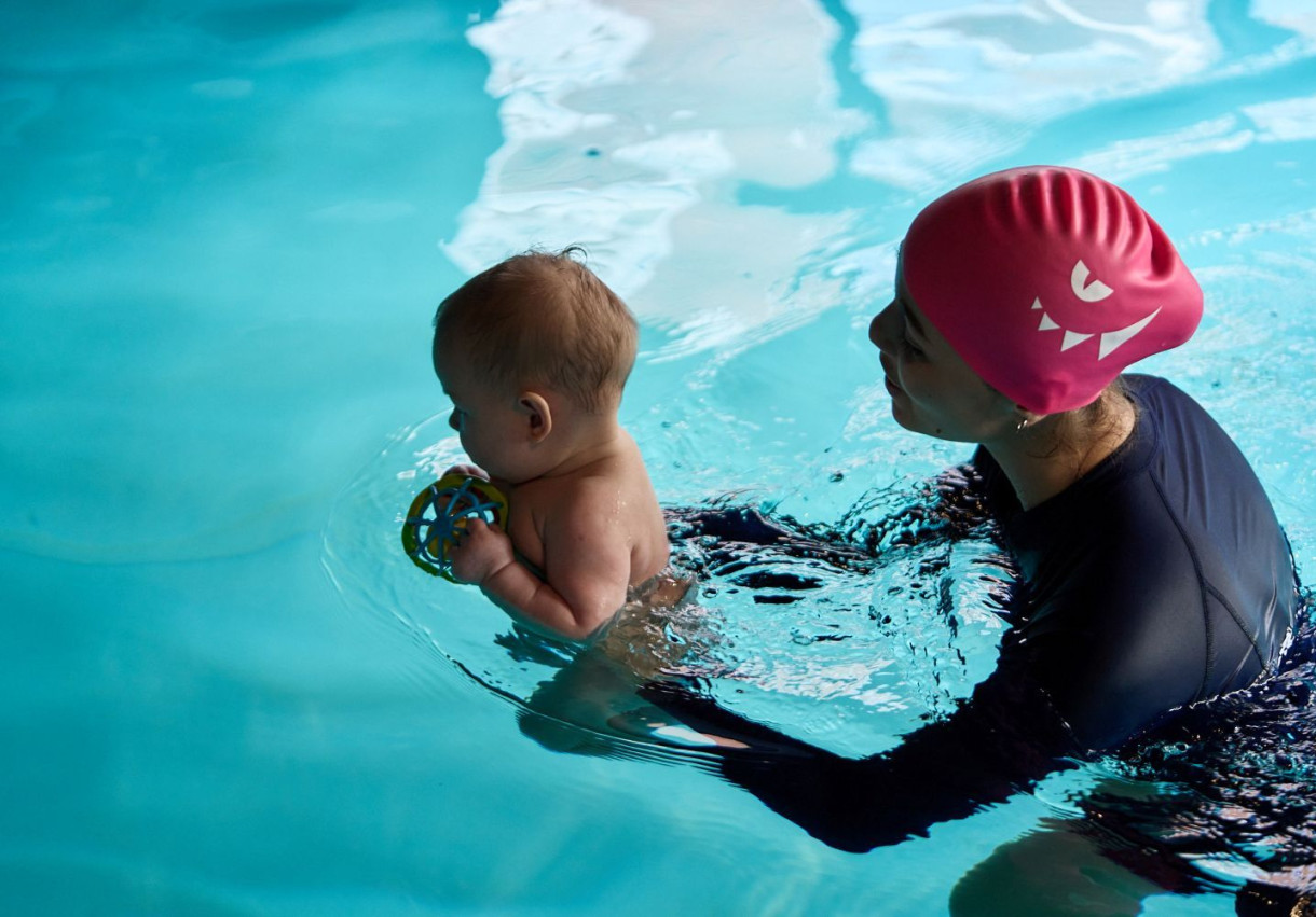 Swimming for Newborns and Children - 1373