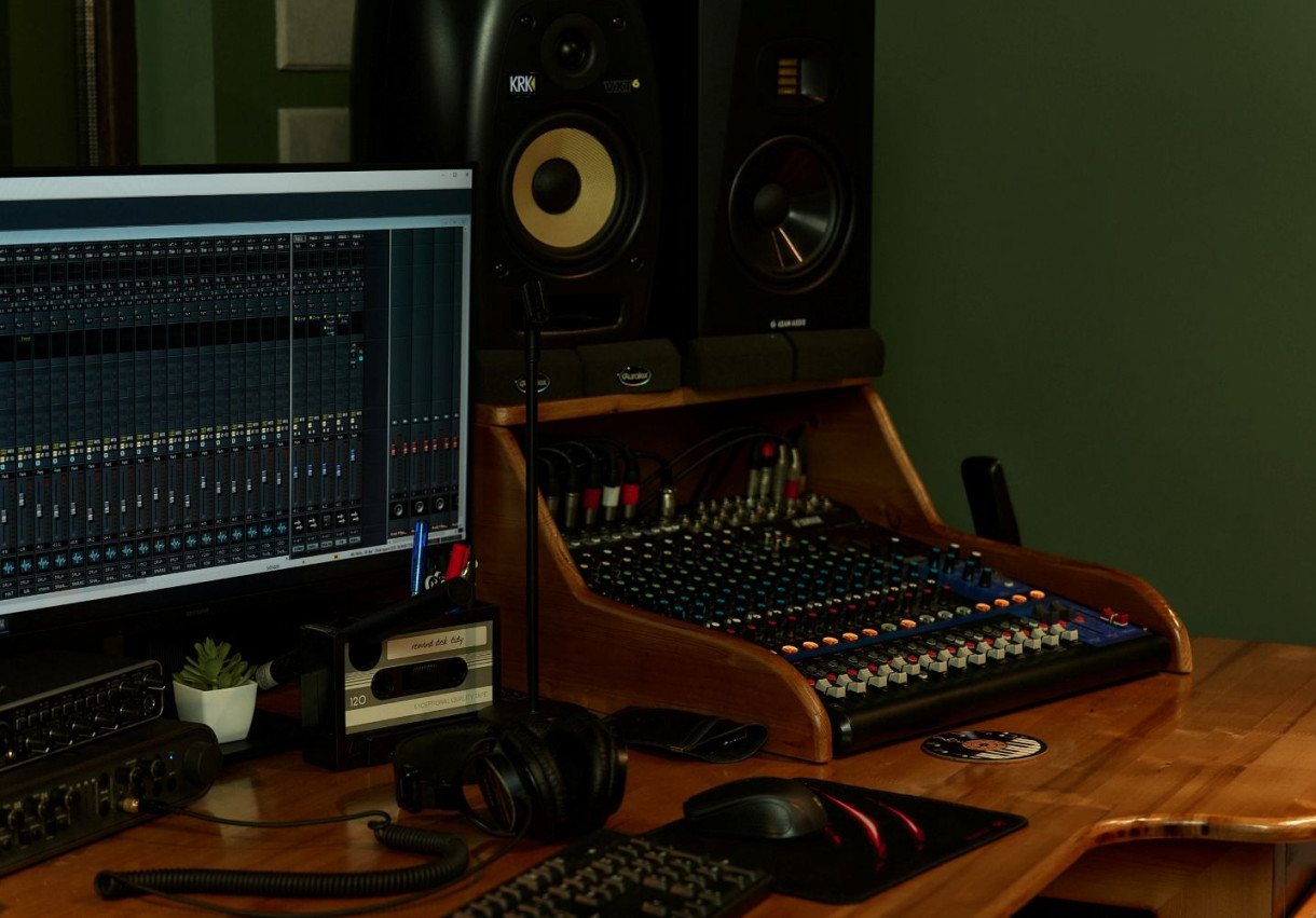 Studio Song Recording - 1414