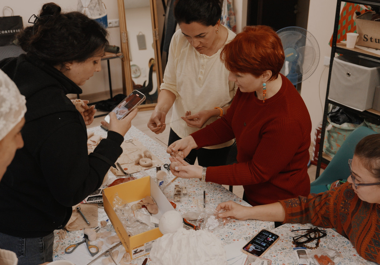 Teddy Bear Making Workshop - 1566