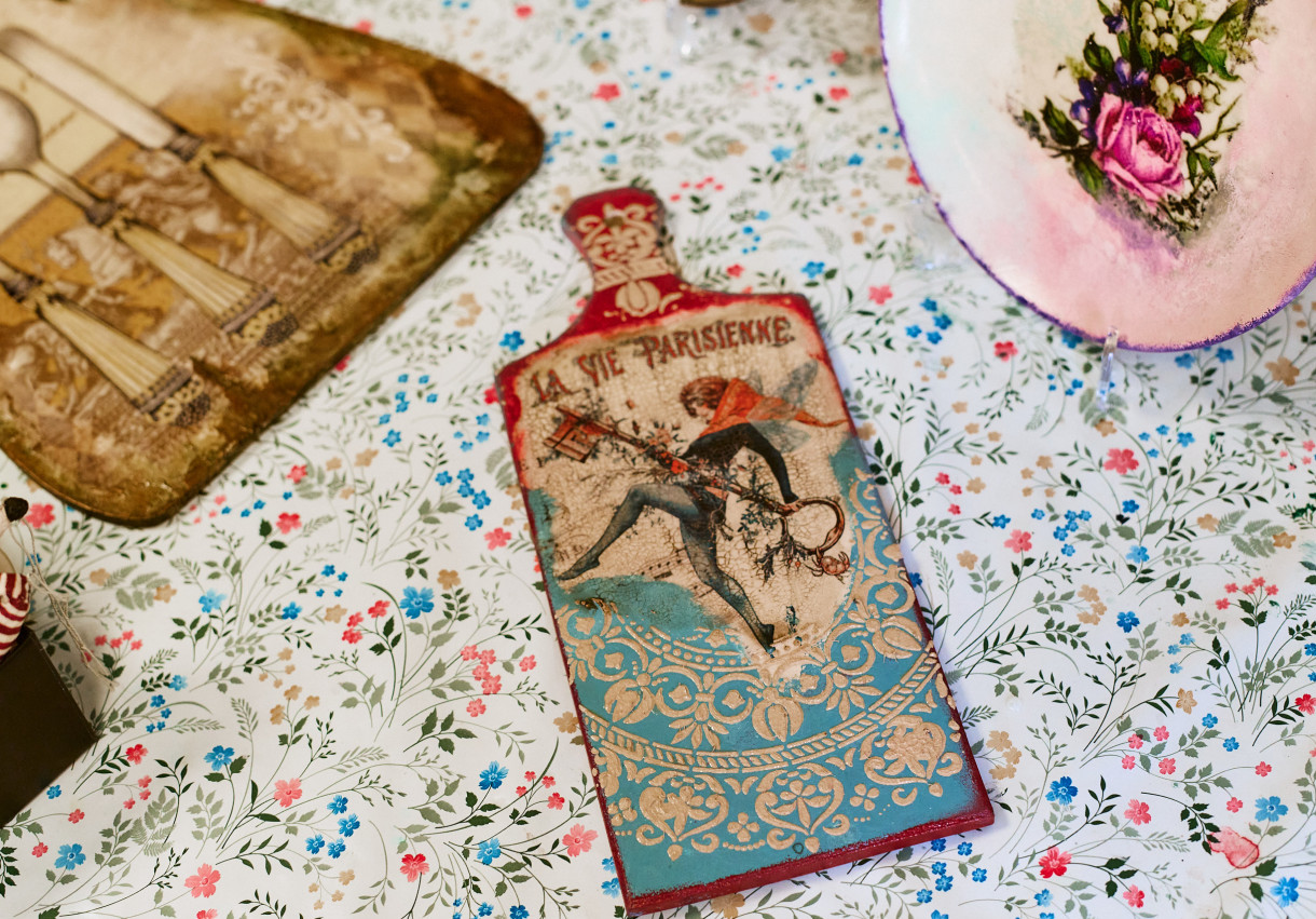 Vintage Wooden Board Decoupage - 1578